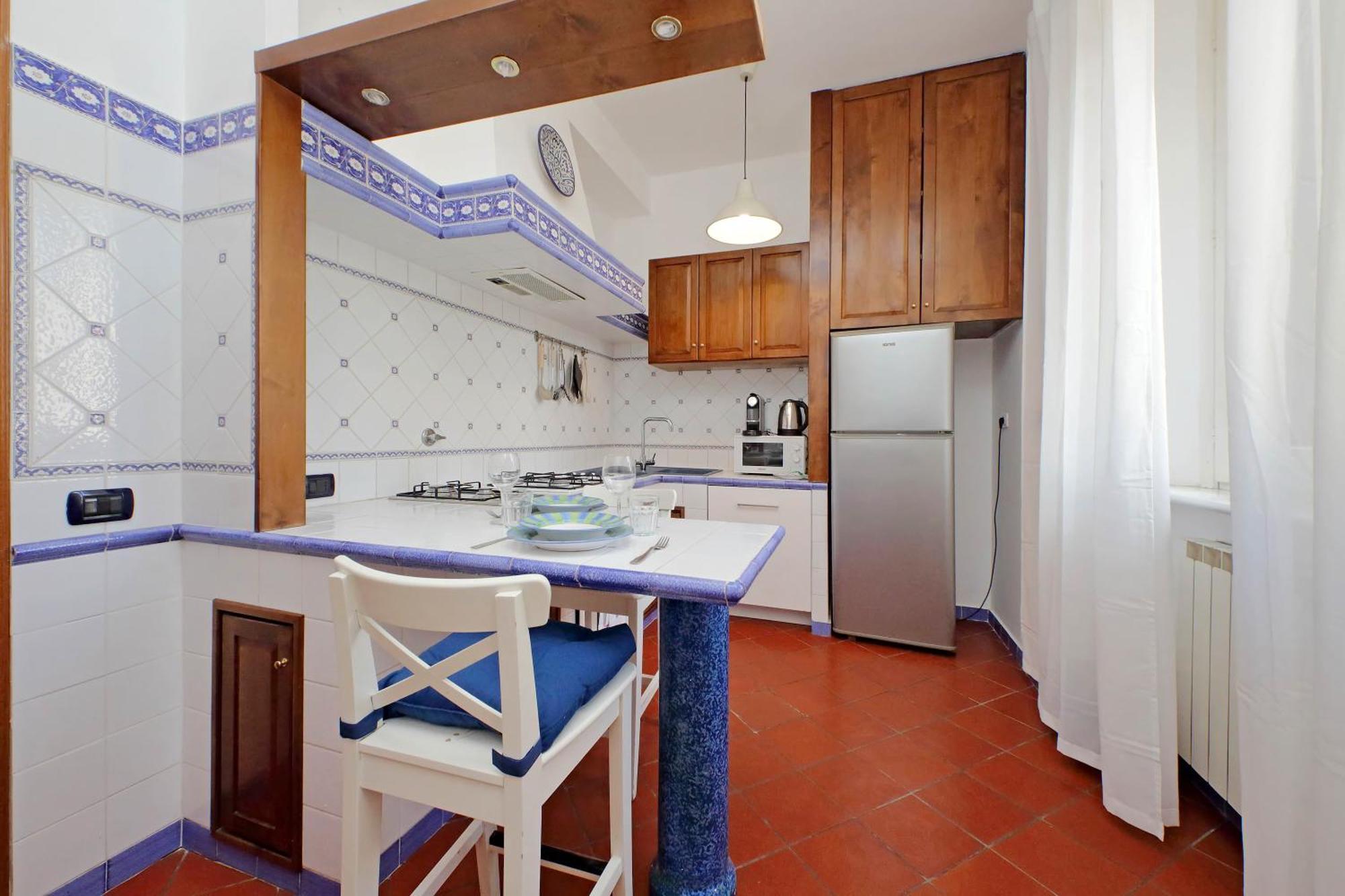 Ych-comfortable 2 Bedrooms Flat Near Colosseum * Rom